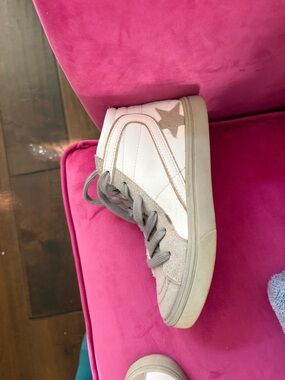 Shu shop shoes kids size 3